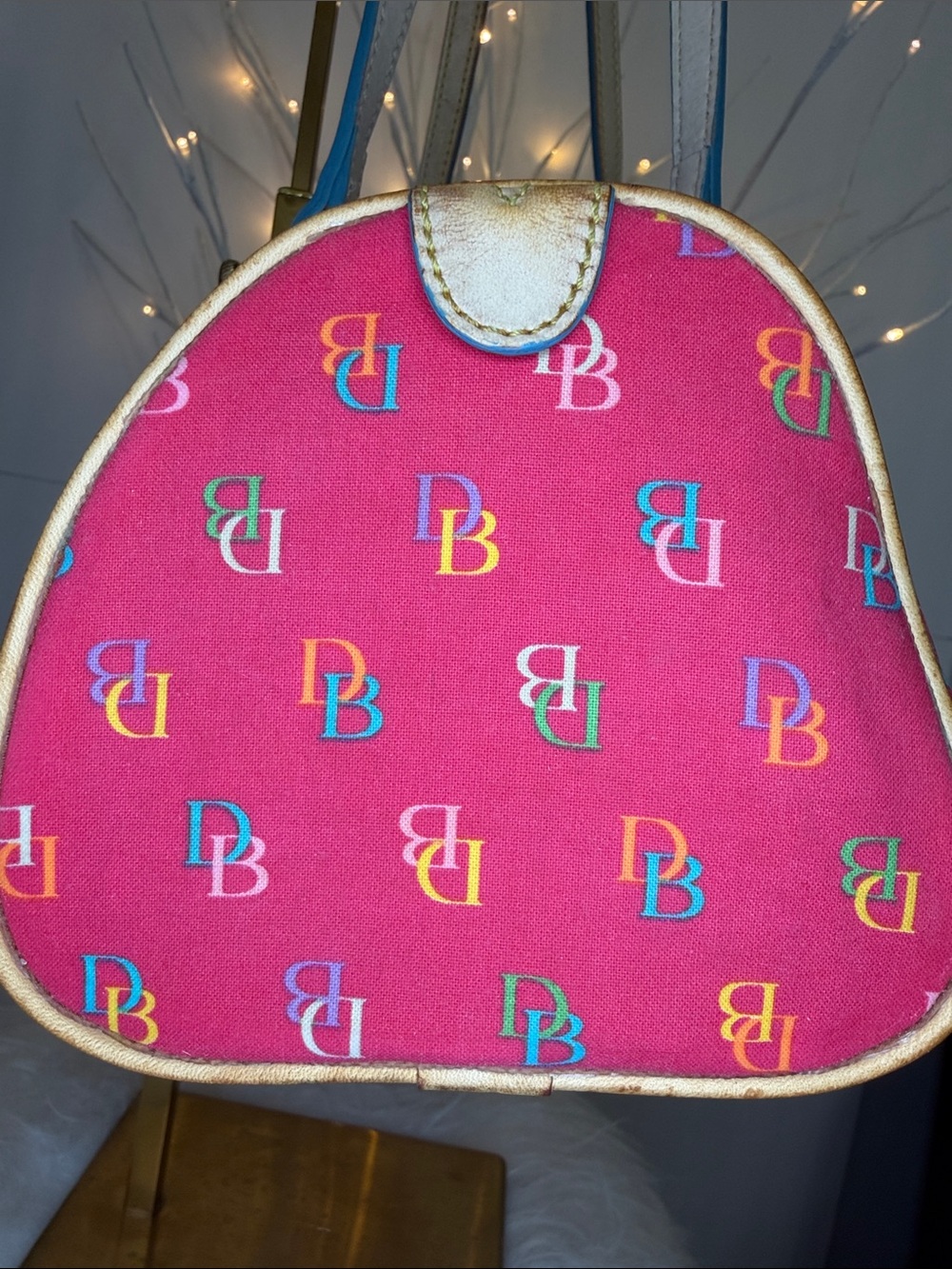 Dooney &Bourke monogrammed canvas w/leather trim and  handle barrel bag - Picture 5 of 11